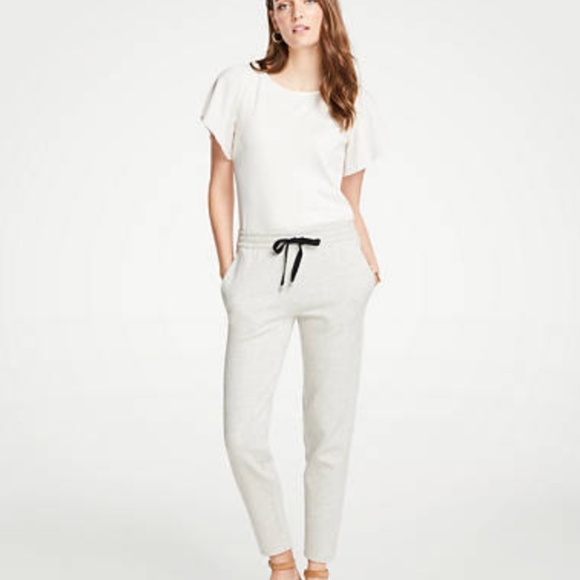 Ann Taylor Pants - NWT Ann Taylor gray sweatpants joggers Ann Taylor Pants - NWT Ann Taylor gray sweatpants joggers